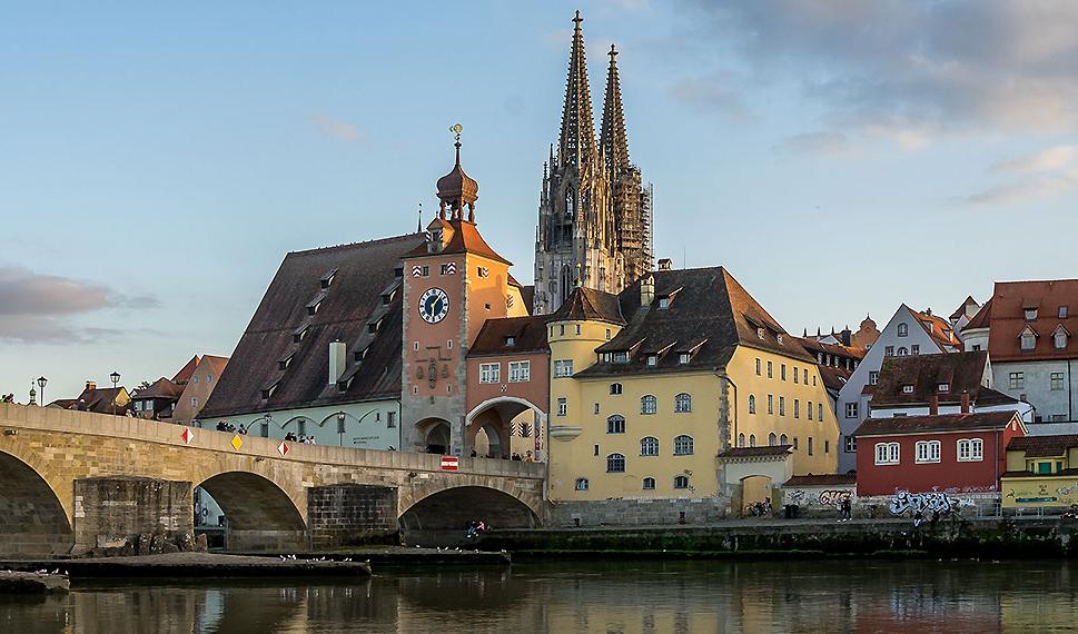 Slider im Kopf der Homepage des Michaelsbunds Regensburg