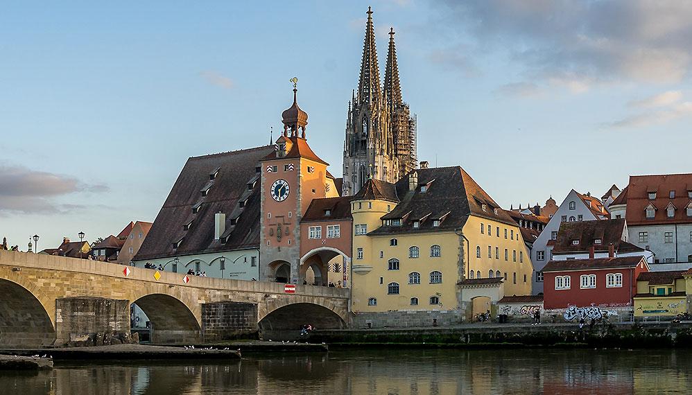 Slider im Kopf der Homepage des Michaelsbunds Regensburg
